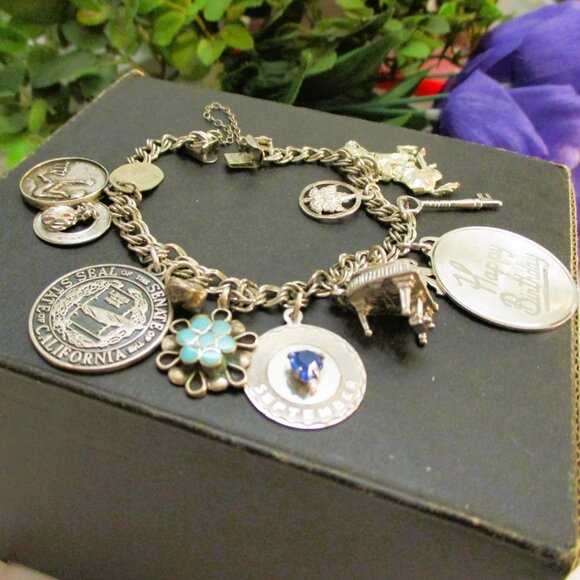 Vintage STERLING SILVER Charm Bracelet: 12 Figural 925 Charms on Curb Chain - Picture 12 of 16